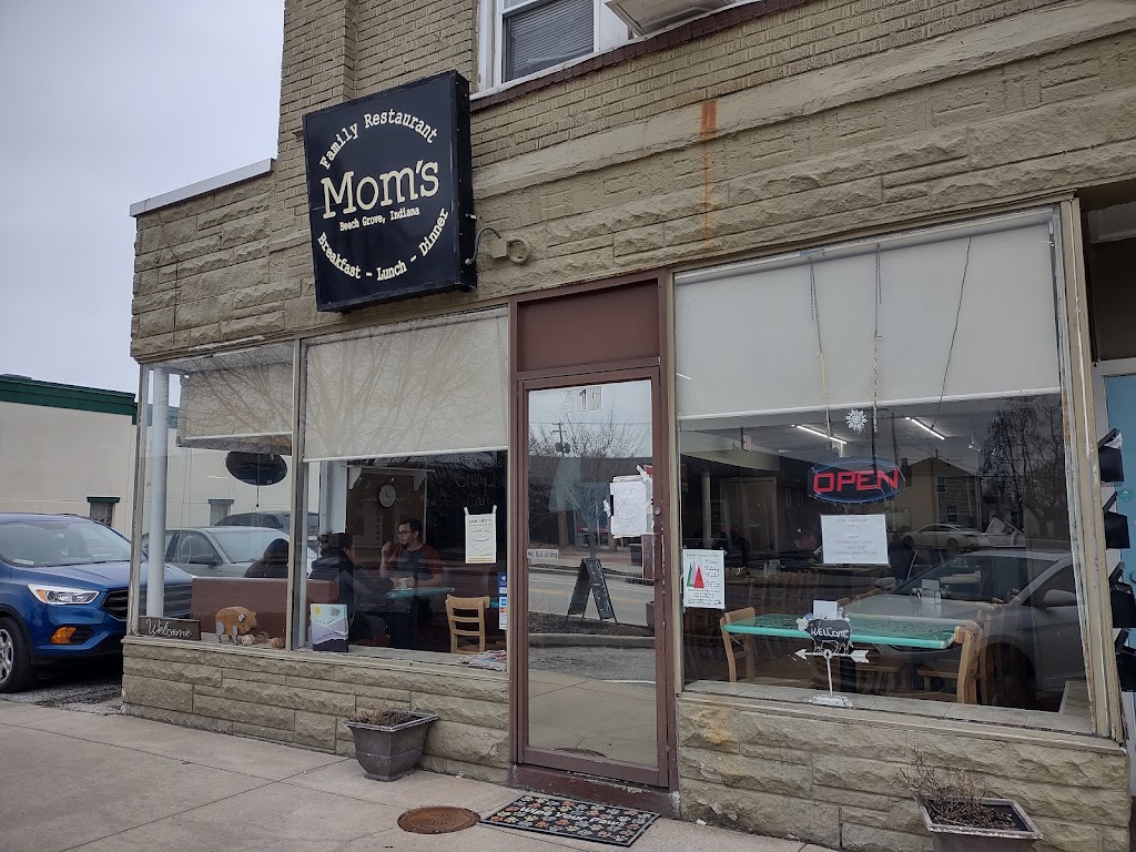 Moms Family Restaurant | 510 Main St, Beech Grove, IN 46107, USA | Phone: (317) 389-5789