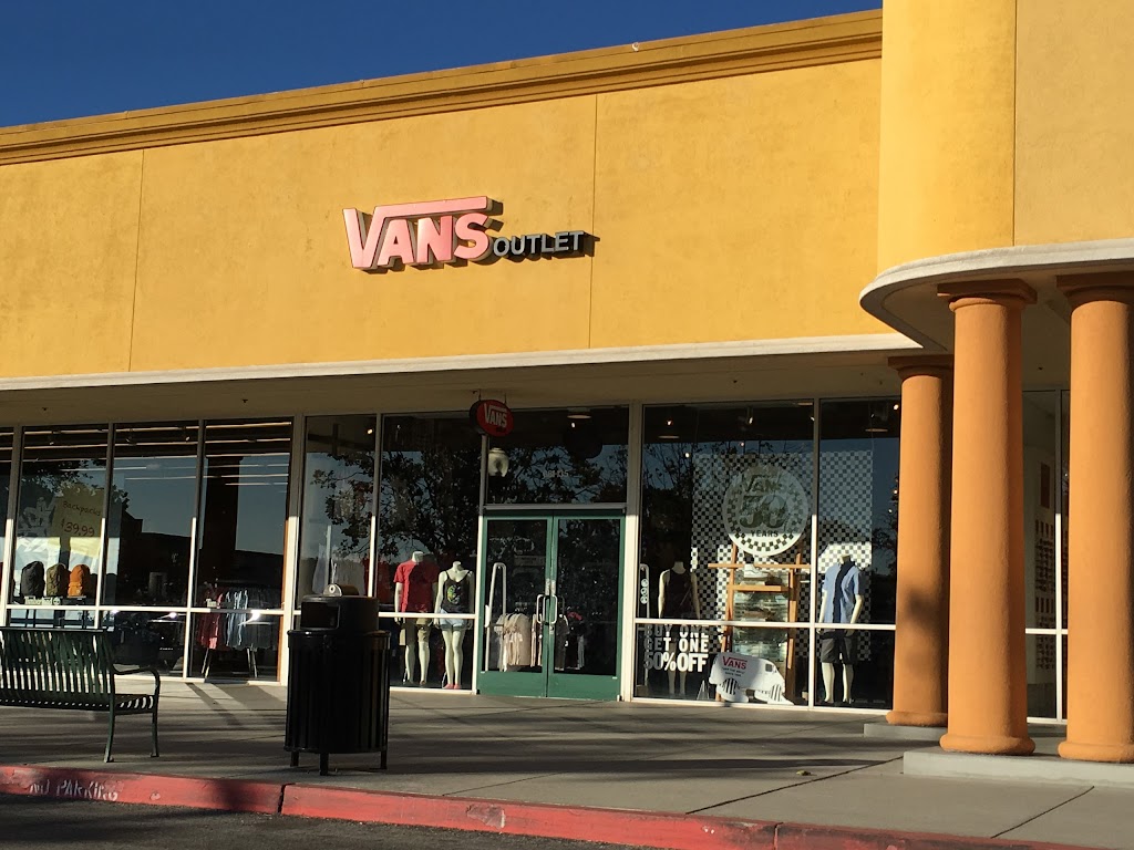 Vans | 681 Leavesley Rd, Gilroy, CA 95020, USA | Phone: (408) 848-2232