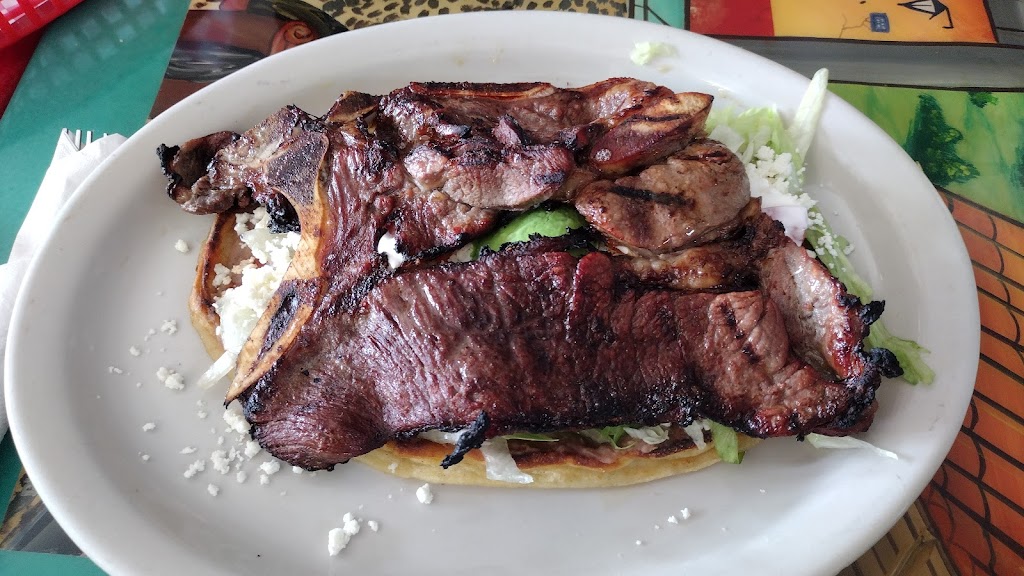 El Huarache | 3237 W Northwest Hwy, Dallas, TX 75220, USA | Phone: (214) 366-0807