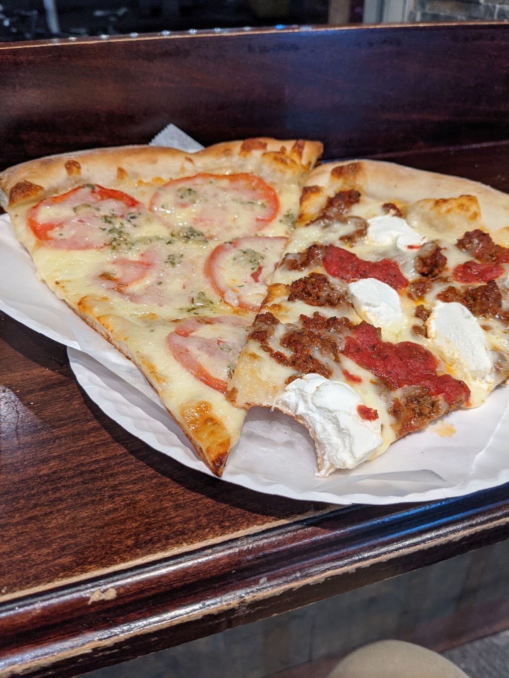 La Bellezza Pizza | 145 E 49th St, New York, NY 10022, USA | Phone: (212) 871-3223