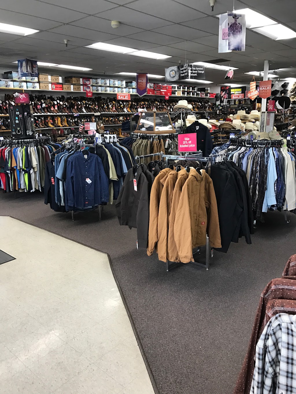 Woodland Western Wear | 353 W Main St J, Woodland, CA 95695, USA | Phone: (530) 666-6400