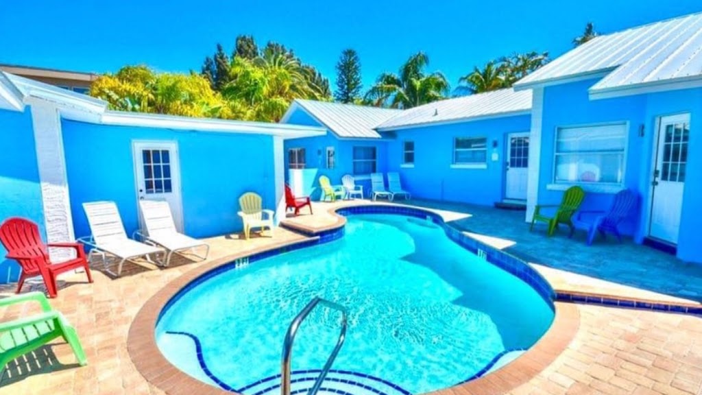 Siesta Sun Villas | 1016 Crescent St, Sarasota, FL 34242, USA | Phone: (941) 349-4444