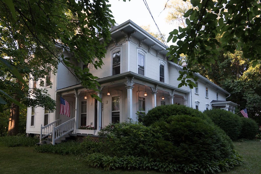 The Greenleaf Mansion Bed and Breakfast | 247 S Main St, Onsted, MI 49265, USA | Phone: (517) 467-6620