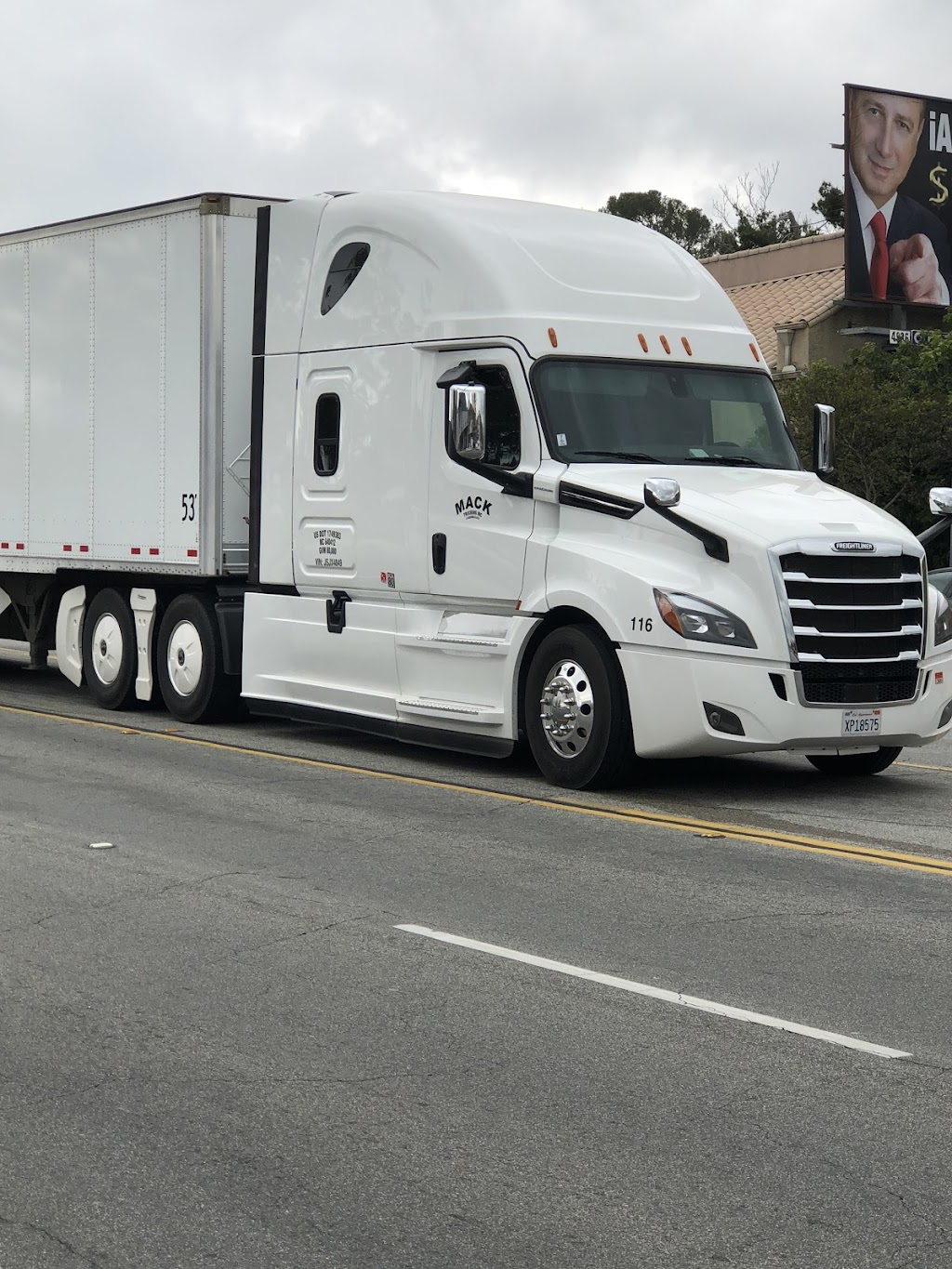 Mack Trucking Inc | 3916 Foothill Blvd, Glendale, CA 91214, USA | Phone: (213) 250-6144