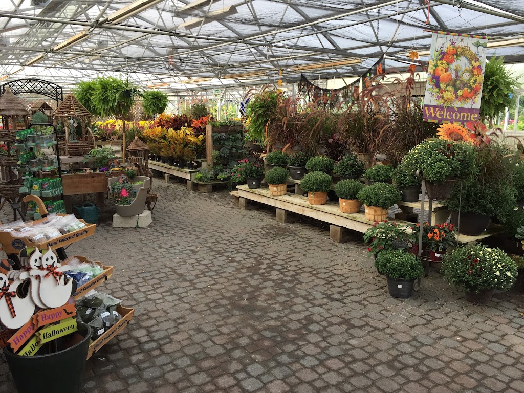 Barretts Showplace Gardens & Flower Shop | 1033 W Beecher St, Adrian, MI 49221, USA | Phone: (517) 781-7750