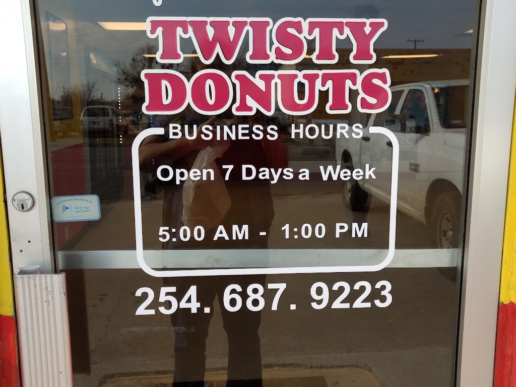Twisty Donuts | 116 S Hill St, Itasca, TX 76055, USA | Phone: (254) 221-2268