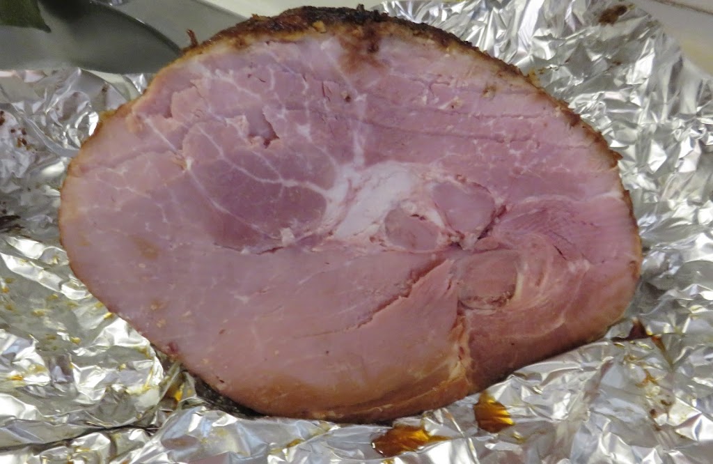 Honey Bee Ham | 2885 Lauzon Pkwy, Windsor, ON N8T 3H5, Canada | Phone: (519) 945-4267