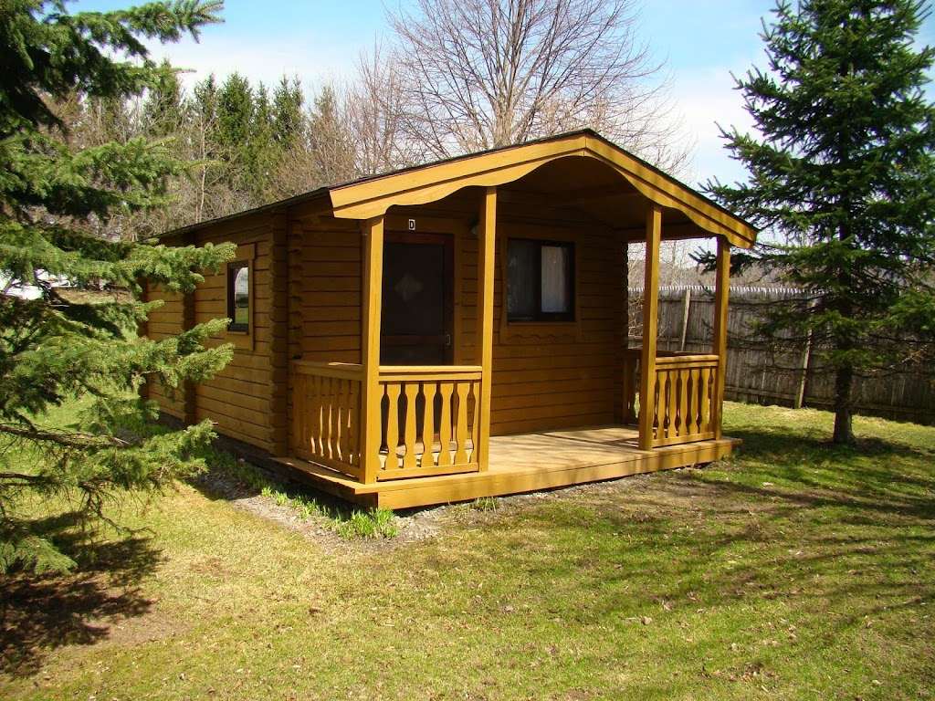 Lake Chalet Motel & Campground | 593 NY-8, Bridgewater, NY 13313, USA | Phone: (315) 822-6074