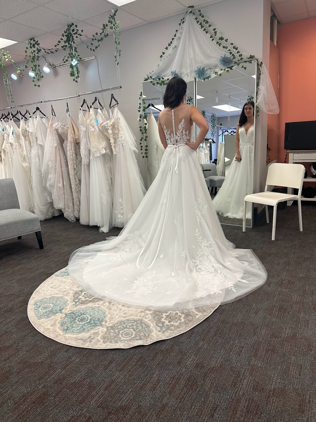 Brooklyn Bridal, LLC | 170 S Main St, Brooklyn, MI 49230, USA | Phone: (517) 592-8882