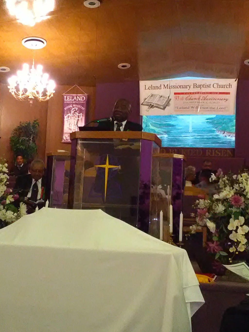 Leland Missionary Baptist Church | 22420 Fenkell Ave, Detroit, MI 48223, USA | Phone: (313) 538-7077