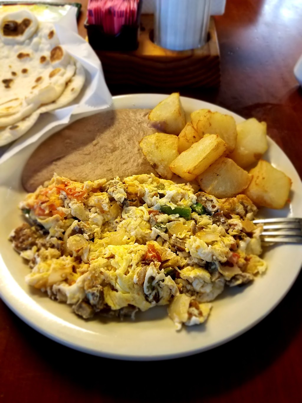 Las Milpas Restaurant | 901 Navigation Blvd, Corpus Christi, TX 78408, USA | Phone: (361) 904-0815