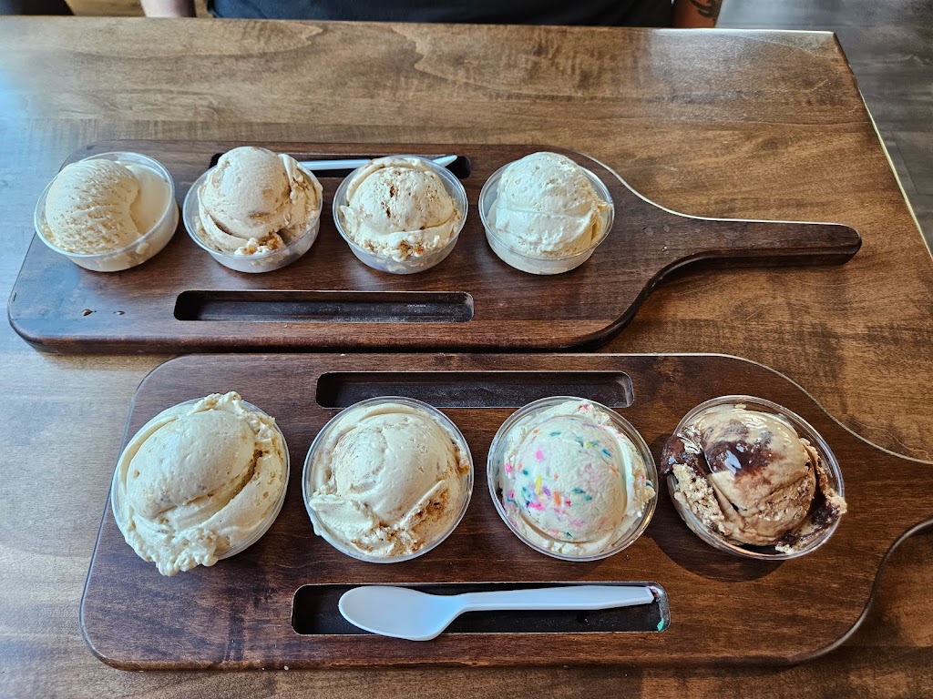 Vanilla Bean Creamery | 100 S Van Buren St, Shipshewana, IN 46565, USA | Phone: (260) 535-1434