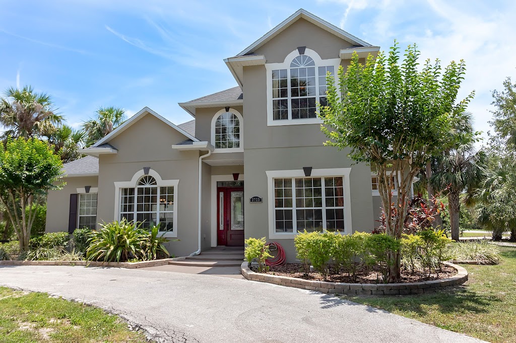 Lisa Dangel Real Estate | 685 Old Mims Rd, Geneva, FL 32732, USA | Phone: (407) 733-9904