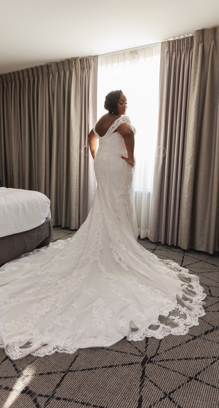 The Curvy Bride | 357 US-9, Manalapan Township, NJ 07726, USA | Phone: (732) 536-6100