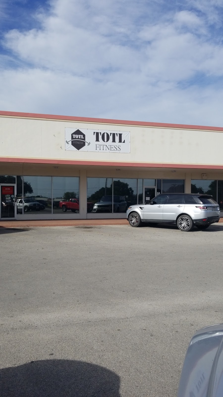 TOTL Fitness | 106 W Huntington St, Beeville, TX 78102, USA | Phone: (361) 343-5153