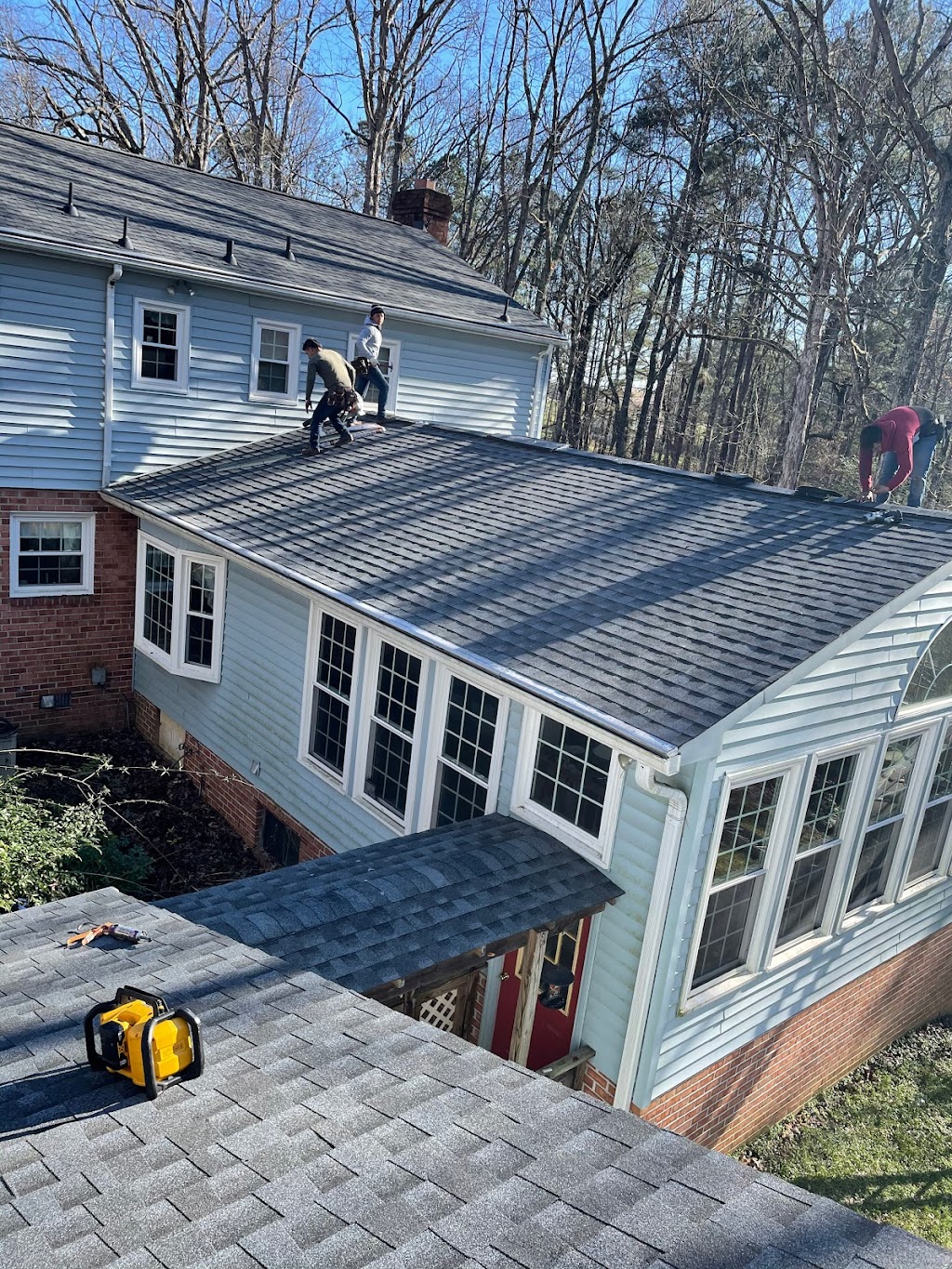 K&J Roof Repairs | 12910 Holly Ln, Manakin-Sabot, VA 23103, USA | Phone: (804) 912-7988