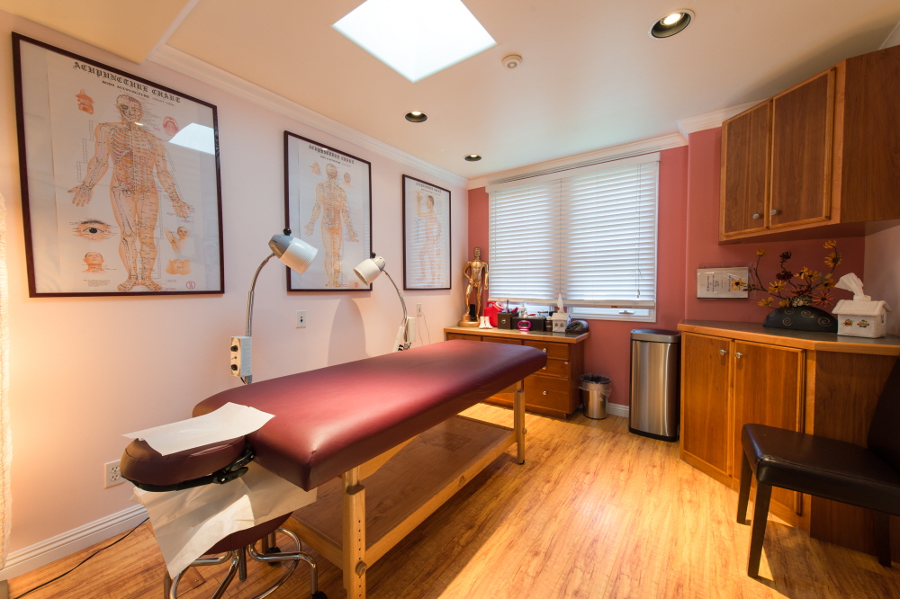 Tustin Chiropractic & Acupuncture Clinic | 14232 Red Hill Ave, Tustin, CA 92780, USA | Phone: (714) 505-5252