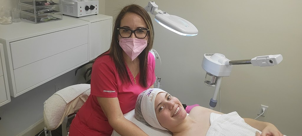 Isabels Esthetic | Hoffner Office Center, 5448 Hoffner Ave Suite 105, Orlando, FL 32812, USA | Phone: (407) 203-1800