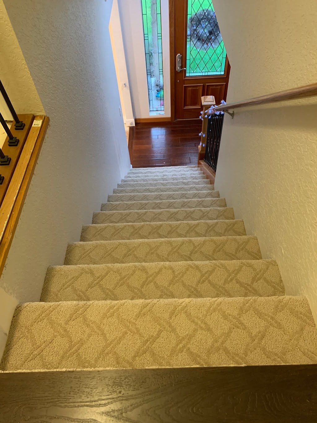 Crown Carpet And flooring Llc | 702 W Casino Rd, Everett, WA 98204, USA | Phone: (425) 931-0895