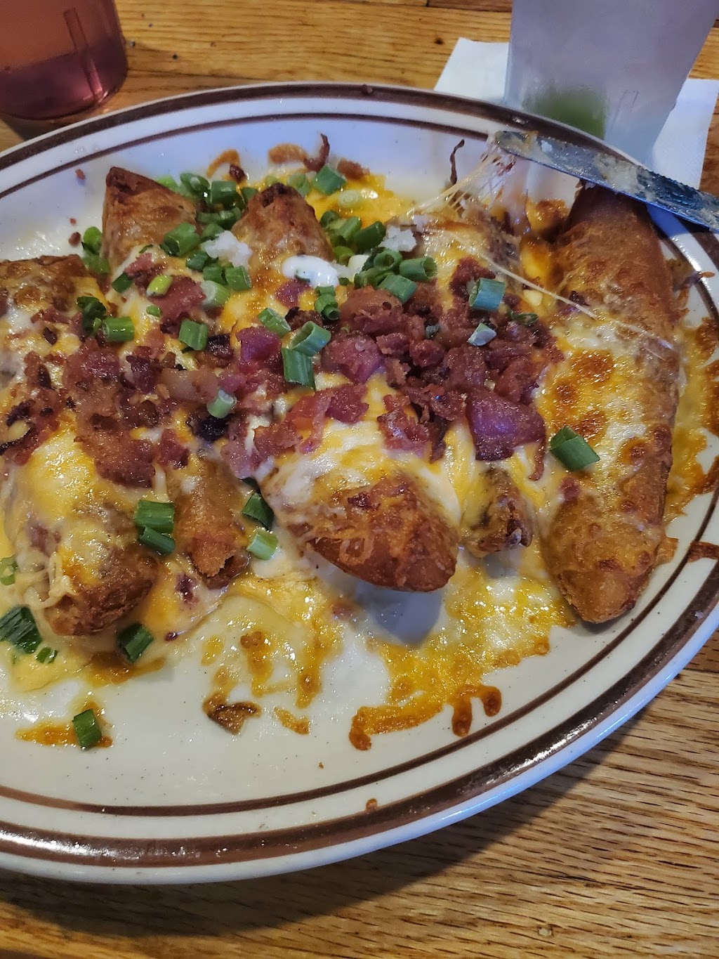 Cousins Bar & Grill | 6509 N May Ave, Oklahoma City, OK 73116, USA | Phone: (405) 840-5053