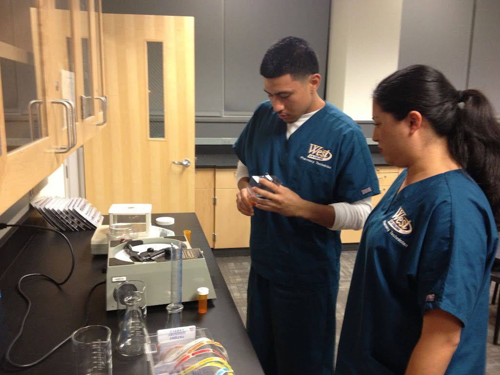 Pharmacy Technician Training at West LA College | 9000 Overland Ave, Culver City, CA 90230 | Phone: (310) 287-4464