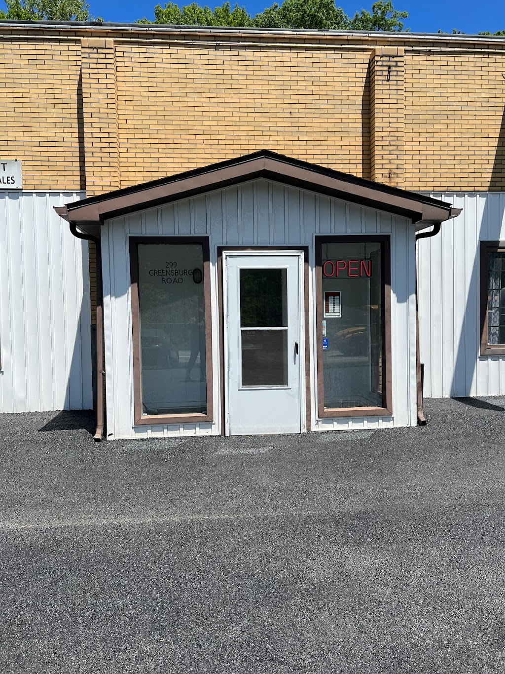Mcdermott Auto Sales & Service | 299 Greensburg Rd, New Kensington, PA 15068, USA | Phone: (724) 212-3676