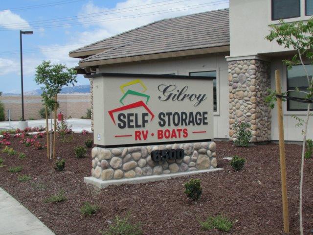 Gilroy Self Storage | 6500 Cameron Blvd, Gilroy, CA 95020, USA | Phone: (408) 413-2838