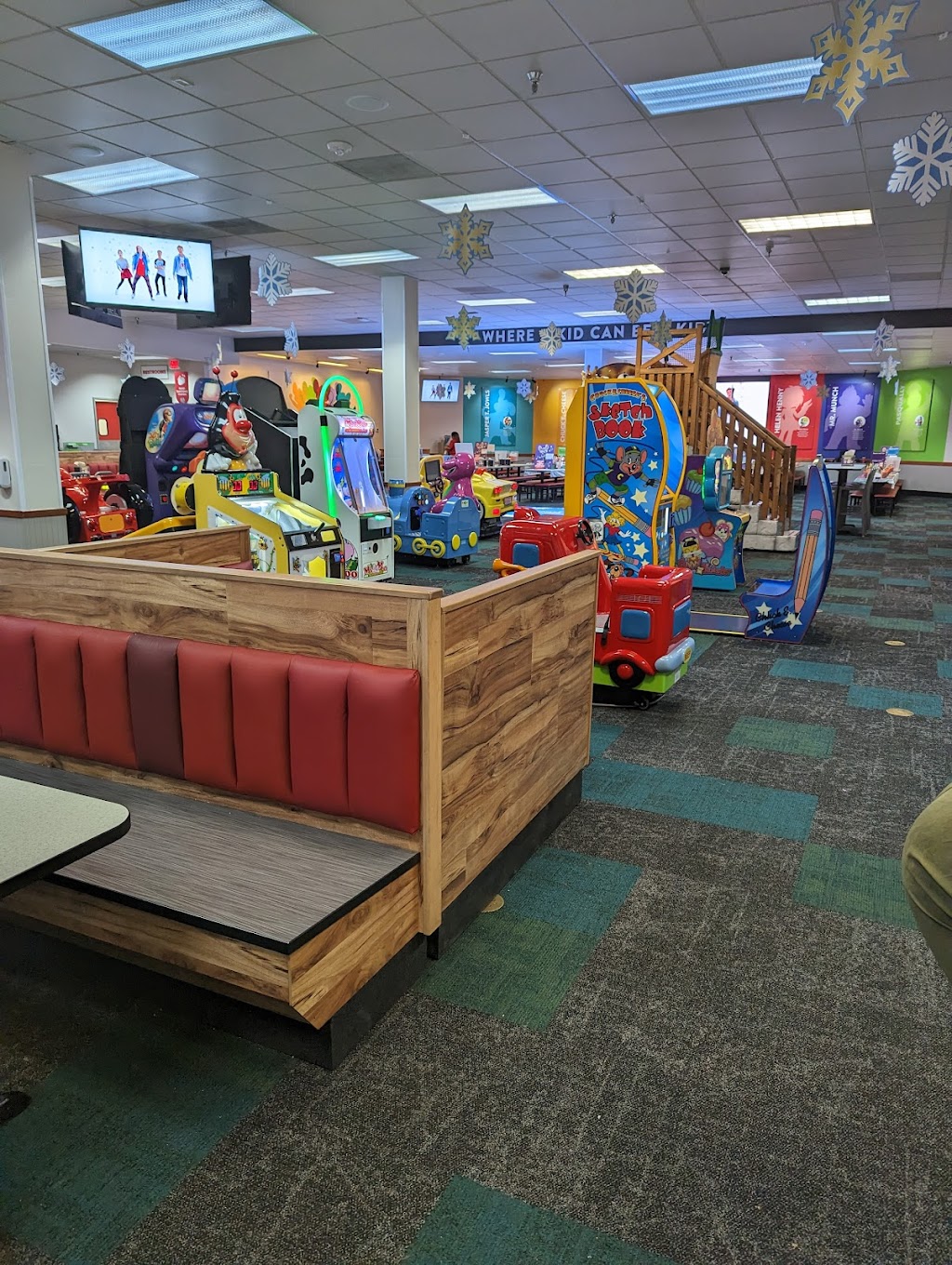 Chuck E. Cheese | 2699 Lishelle Pl, Virginia Beach, VA 23452, USA | Phone: (757) 468-0181