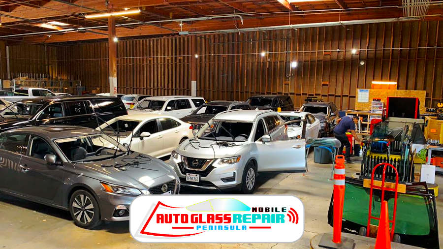 Mobile Auto Glass Repair Peninsula San Mateo | 33 Hayward Ave #204, San Mateo, CA 94401, USA | Phone: (650) 686-0441