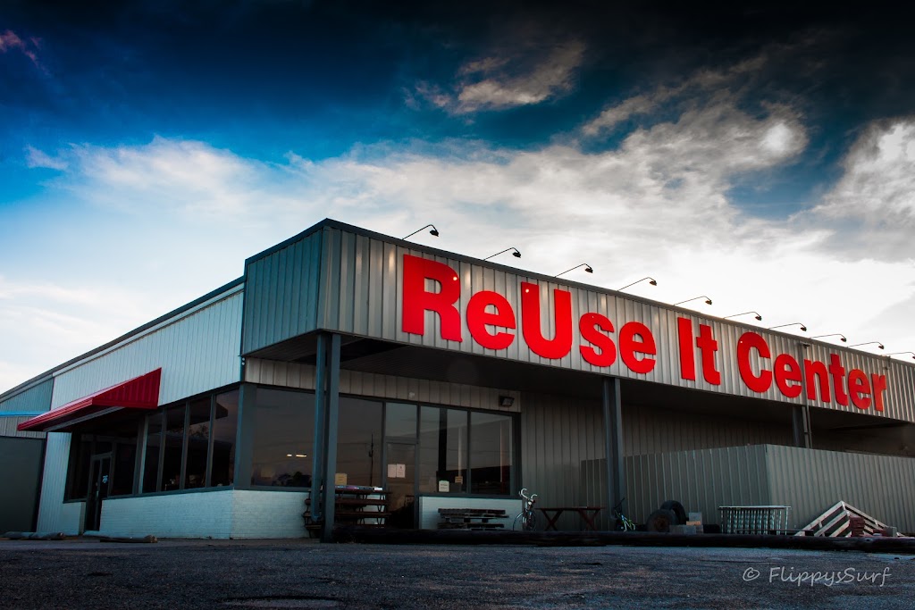 ReUse It Center | 120 Old U.S. 81, McPherson, KS 67460, USA | Phone: (620) 245-0122