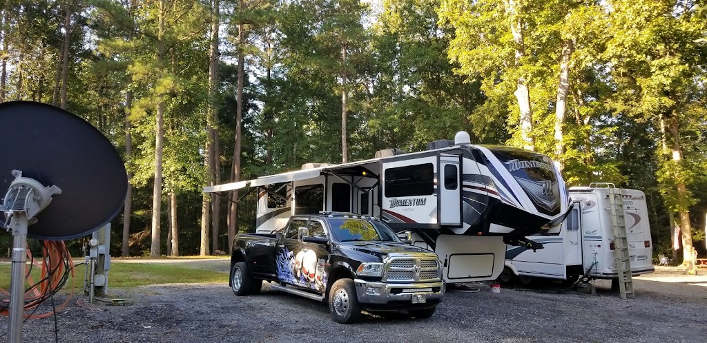 Camptown Campground | 22802 Camptown Dr, Petersburg, VA 23803, USA | Phone: (804) 469-4569