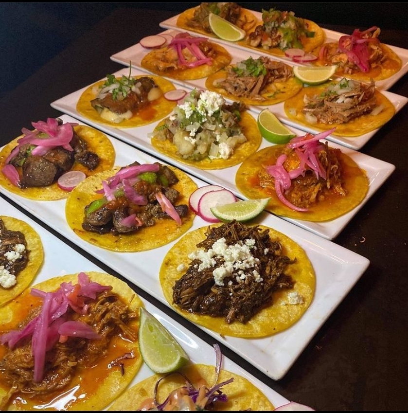 El zarape Melrose | 3729 4809 Melrose Ave, Los Angeles, CA 90029, USA | Phone: (323) 848-4609