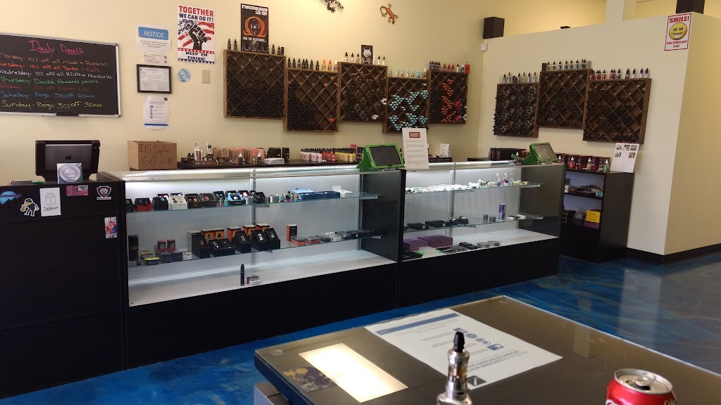 DNA Vaping Lounge Sarasota | 5045 Fruitville Rd #165, Sarasota, FL 34232, USA | Phone: (941) 371-6215