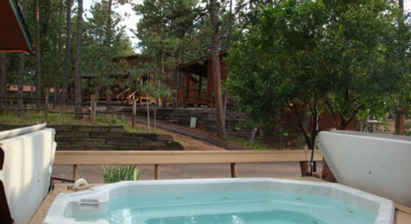 Bristlecone Lodge | 510 CO-67, Woodland Park, CO 80863, USA | Phone: (719) 687-9518