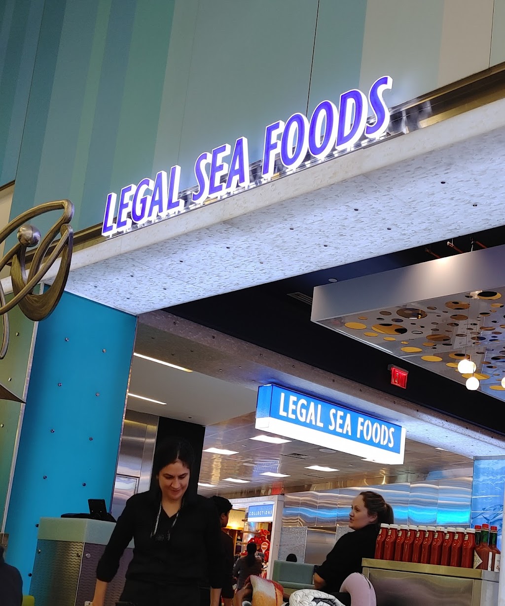 Legal Sea Foods | Boston Logan International Airport, Terminal C, 1 Harborside Dr, Boston, MA 02128, USA | Phone: (617) 568-2800