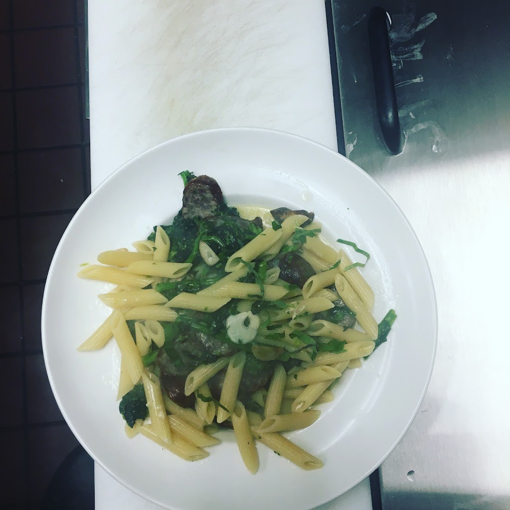 Franks pizza & pasta | 505 Bedford Ave, Bellmore, NY 11710, USA | Phone: (516) 636-5569
