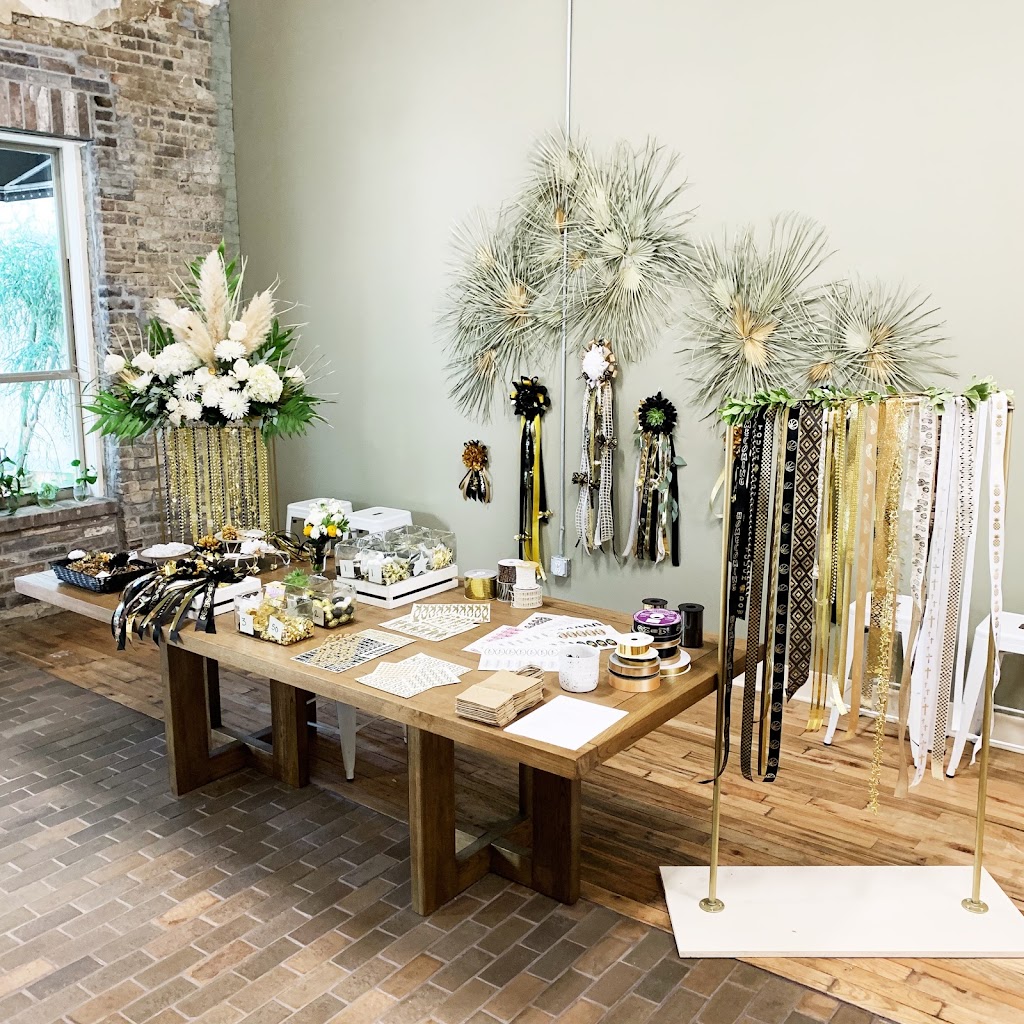 Breck & Co. Floral | 214 E Chambers St, Cleburne, TX 76031, USA | Phone: (817) 648-8383
