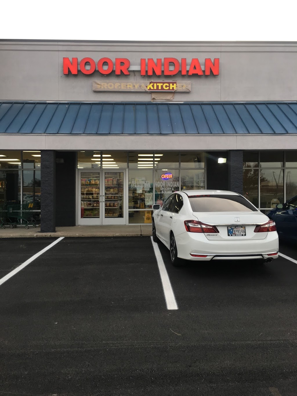 Noor Indian Grocery & Kitchen | 8028 S Emerson Ave Suite X, Indianapolis, IN 46237, USA | Phone: (317) 559-6624