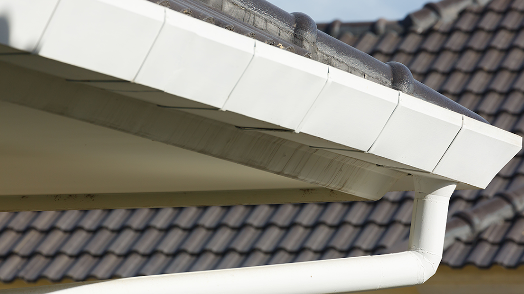 TC Aluminum Affordable Gutter Systems | 2003 Pewaukee Rd Suite#3, Waukesha, WI 53188, USA | Phone: (414) 377-8112