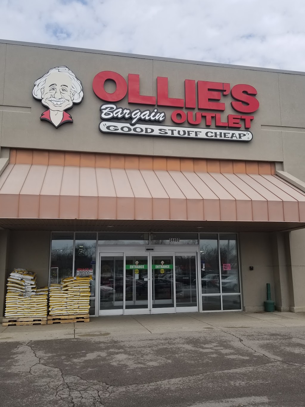 Ollies Bargain Outlet | 2375 Ellsworth Rd, Ypsilanti, MI 48197, USA | Phone: (734) 434-2016