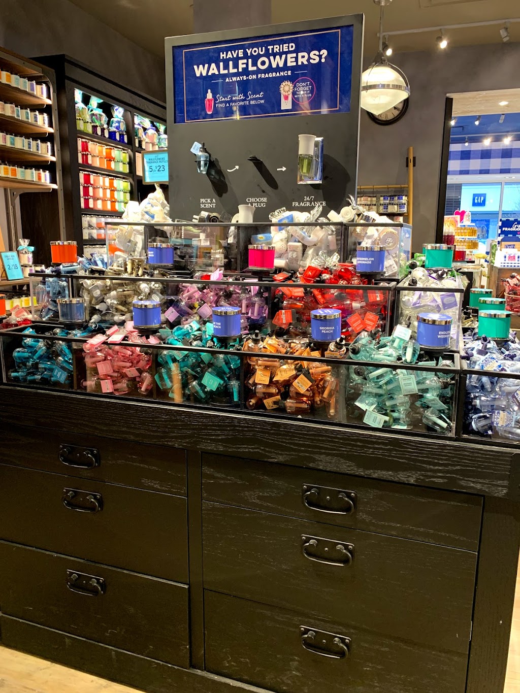 Bath & Body Works | 17305 Davenport St, Omaha, NE 68118, USA | Phone: (402) 289-2749