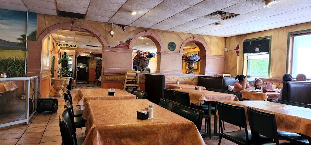 El Jardin Mexican Restaurant | 2533 Center Ave, Janesville, WI 53546, USA | Phone: (608) 741-8917