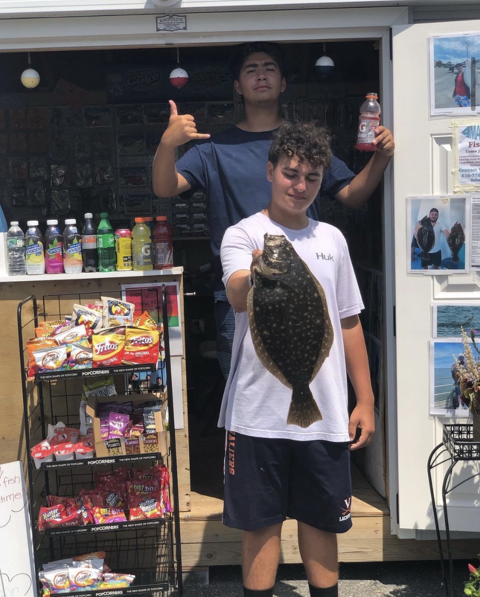 Magnolia Pier Bait & Tackle | 198 W Bay Dr Suite Blue House, Long Beach, NY 11561, USA | Phone: (516) 384-7702