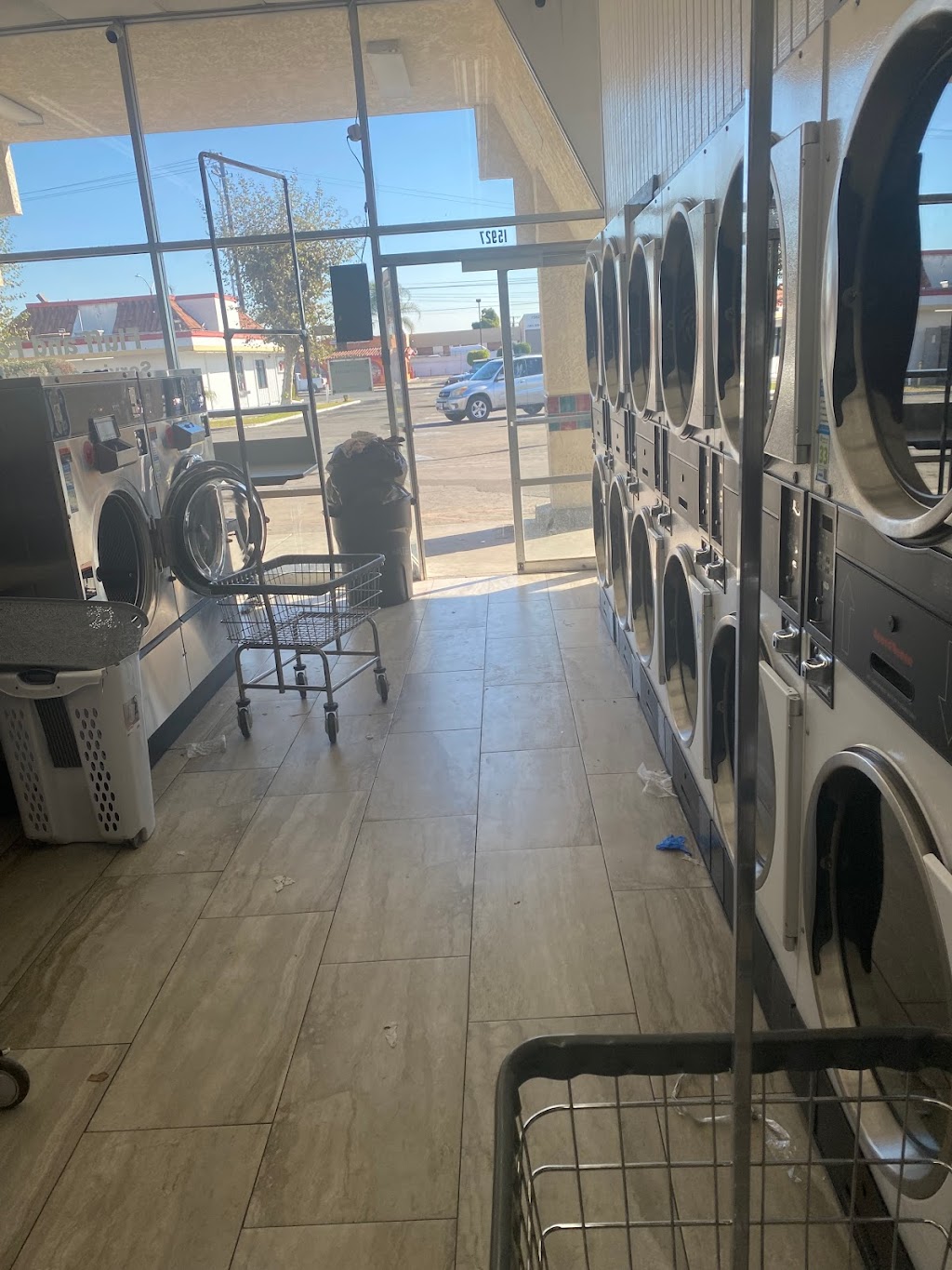 Blue Water Laundromat | 15927 Pioneer Blvd, Norwalk, CA 90650, USA | Phone: (562) 210-8221