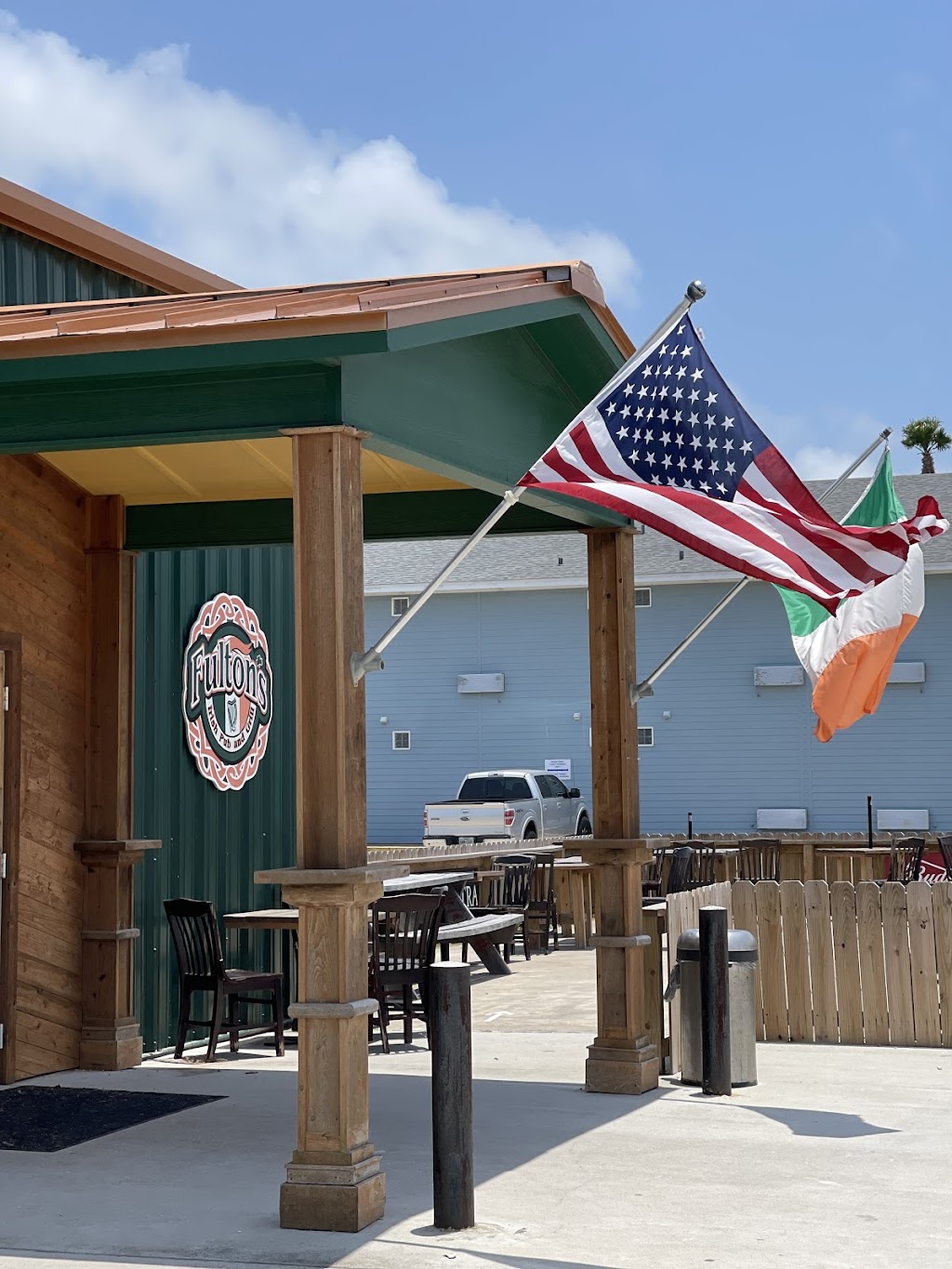 Fultons Irish Pub and Grill | 301 N Fulton Beach Rd, Fulton, TX 78358, USA | Phone: (361) 450-5115