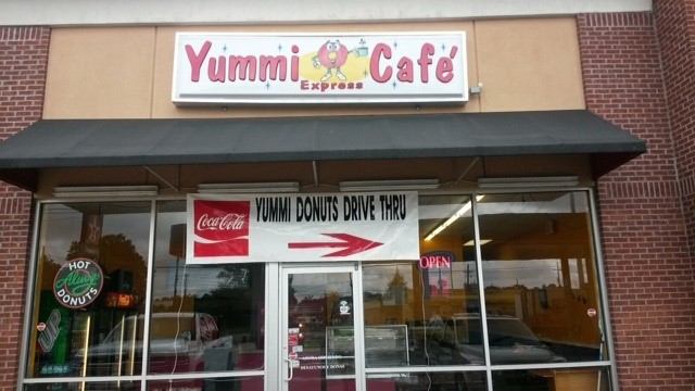 Yummi Café Express, LLC | 1000 Florida Ave SE c, Denham Springs, LA 70726, USA | Phone: (225) 243-4037