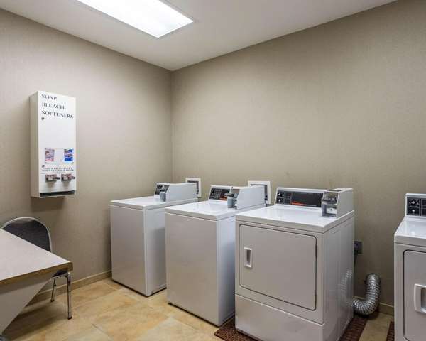 Quality Inn Donaldsonville - Gonzales | 2275 LA-70, Donaldsonville, LA 70346, USA | Phone: (225) 257-9981