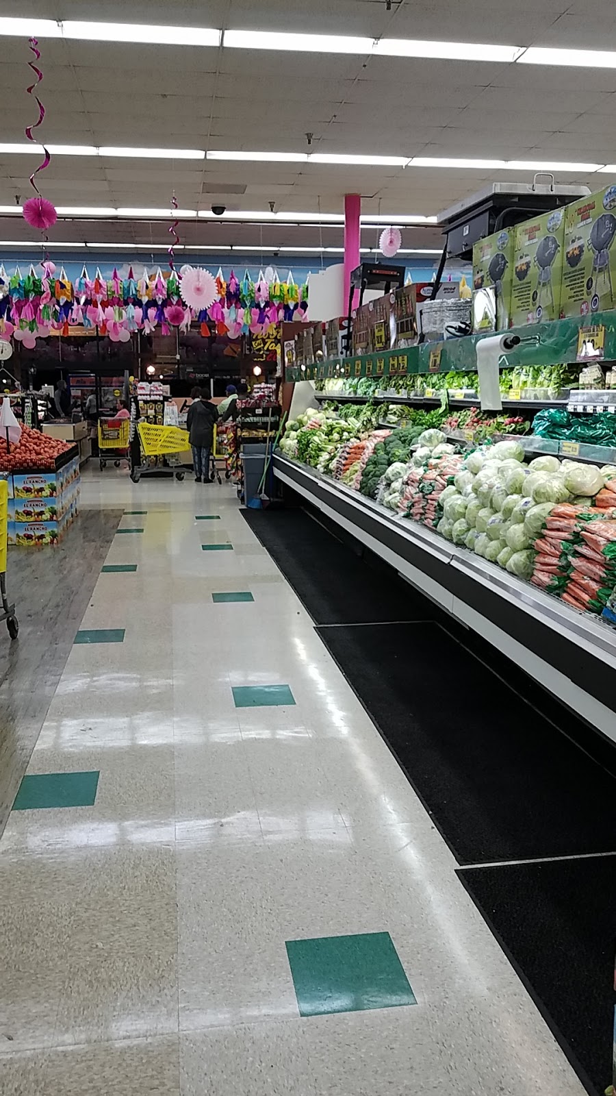 El Rancho Supermercado | 2550 Gus Thomasson Rd, Dallas, TX 75228, USA | Phone: (214) 324-4000