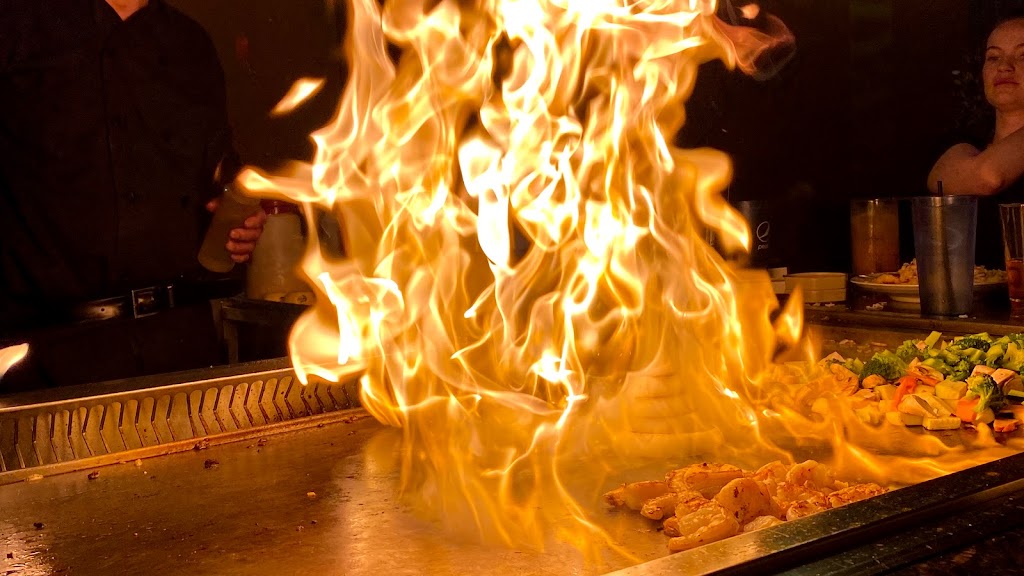 Fujiyama Japanese Hibachi & Sushi | 1100 Sergeant Jon Stiles Dr #106, Highlands Ranch, CO 80129, USA | Phone: (303) 470-1888