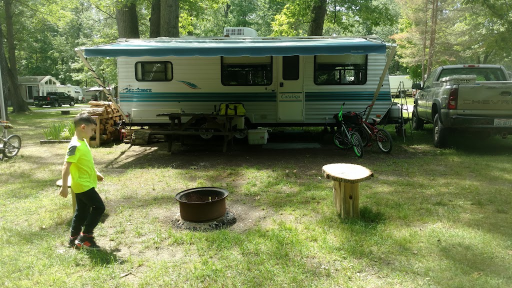 Hidden Lake Campgrounds | 6435 S Fulton-Lucas Rd, Swanton, OH 43558, USA | Phone: (419) 875-5476